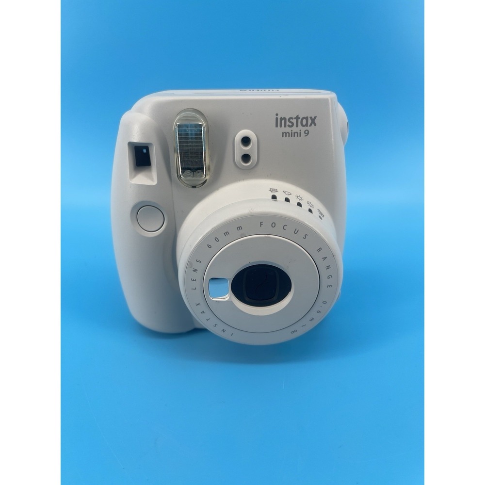 Fujifilm Instax Mini 9 Instant Film Camera White Tested Works Great